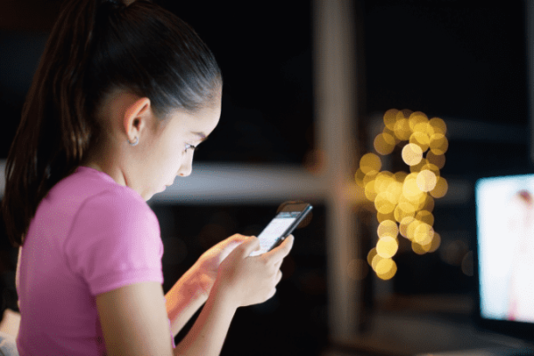 حظر منصات التواصل على الأطفال