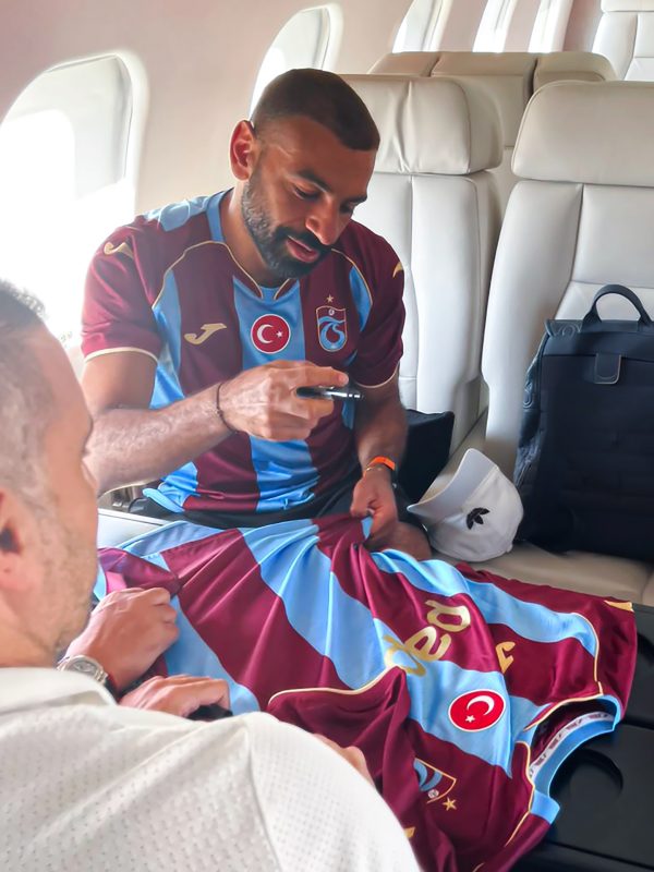محمد صلاح بقميص طرابزون التركي
