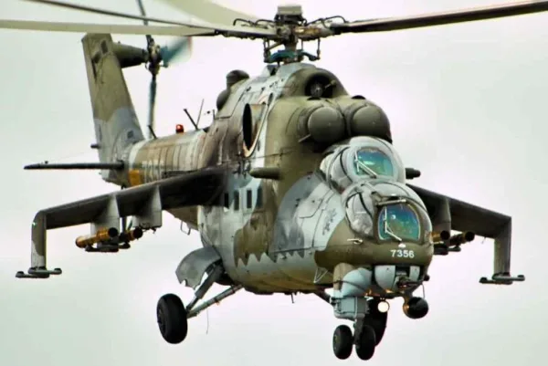 المروحية Mi-24V .