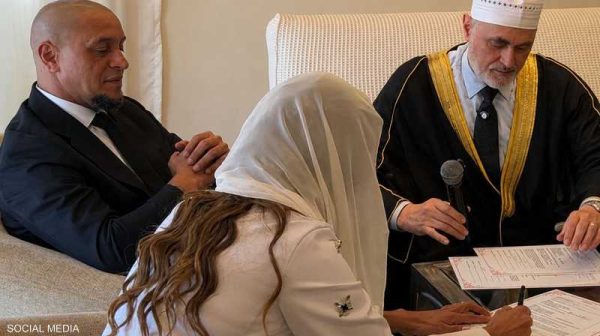 عقد قران روبرتو كارلوس وسهيلة الطاهري