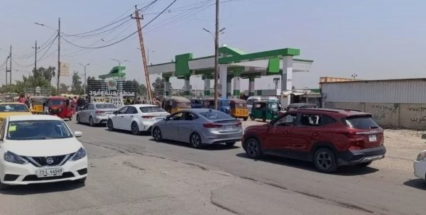 طوابير البنزين في العراق