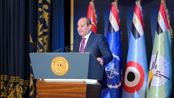 السيسي خلال حفل تخرج الأكاديمية العسكرية