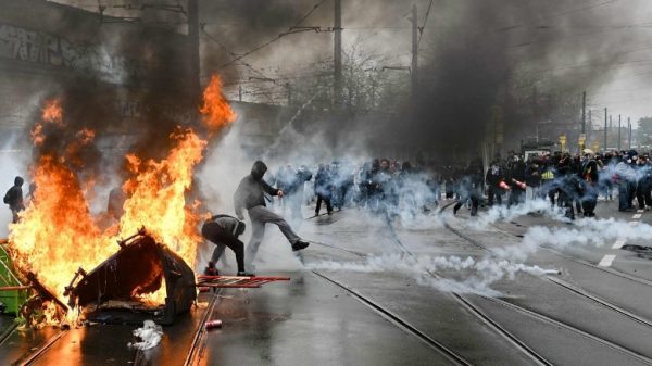 مواجهات بين الشرطة ومحتجين في بلجيكا