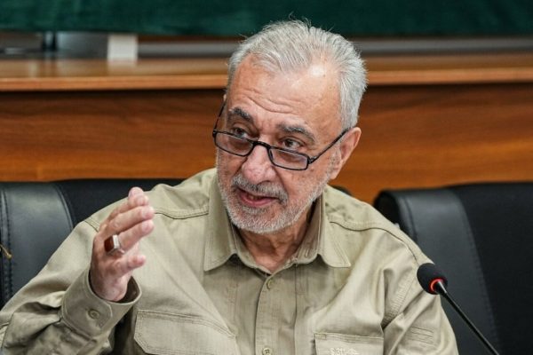 وزير الدفاع الإيراني مهرداد أخلاقي كتابجي